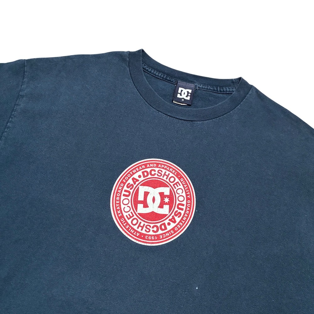 Vintage Y2K DC Shoes Circle Logo Skateboarding  Faded Black T-Shirt